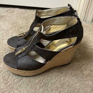 MK brown Wedges size 8